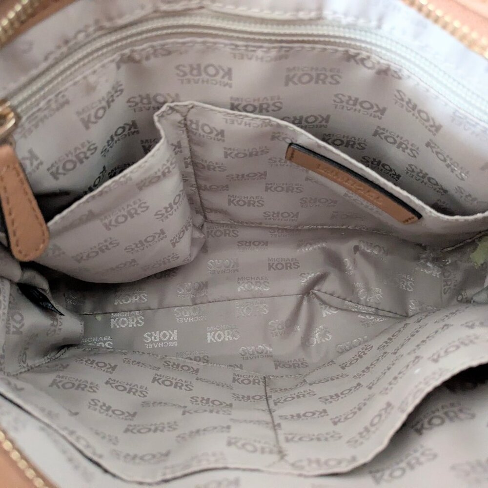 Michael Kors Jet Set Leather Crossbody Shoulder Bag Purse - Picture 5 of 5